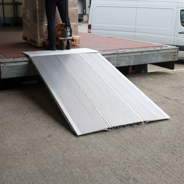 752mm x 1250mm Heavy Duty Loading Bridge 2895kg Capacity