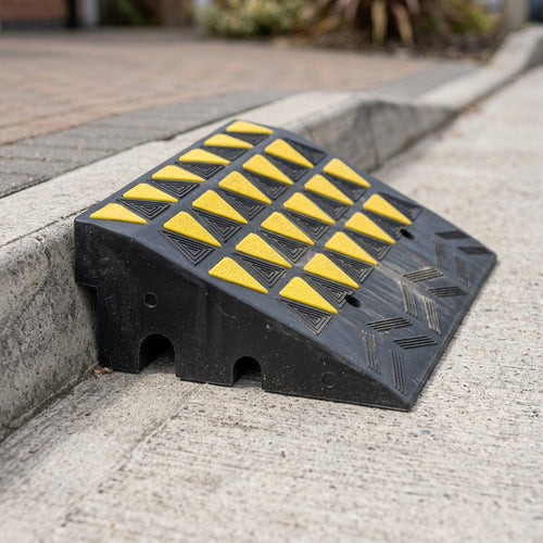 150mm x 600mm Rubber Kerb Ramp 20,000kg Capacity (view 2)