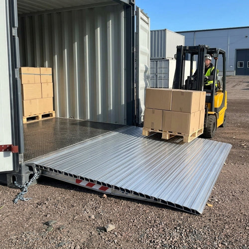 2200mm Wide Container Loading Ramp for Forklifts 8000kg Capacity