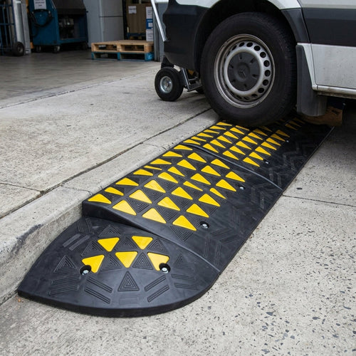 150mm Rubber Kerb Ramp Kit with End Caps