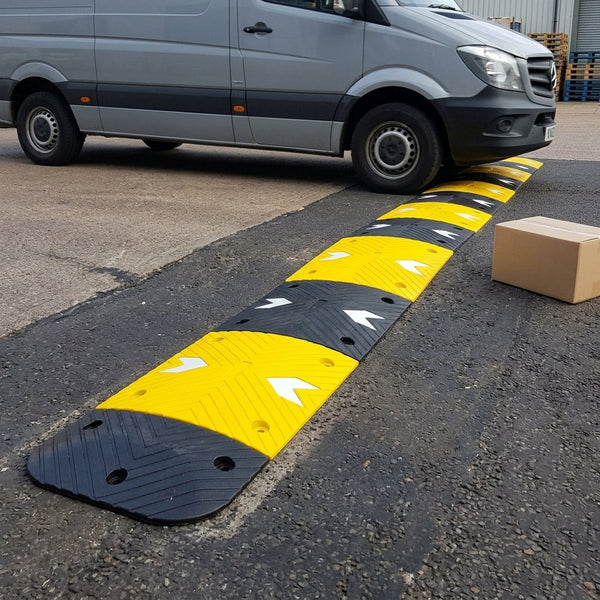 8000mm Speed Bump Kit 50mm High with Reflective Chevrons