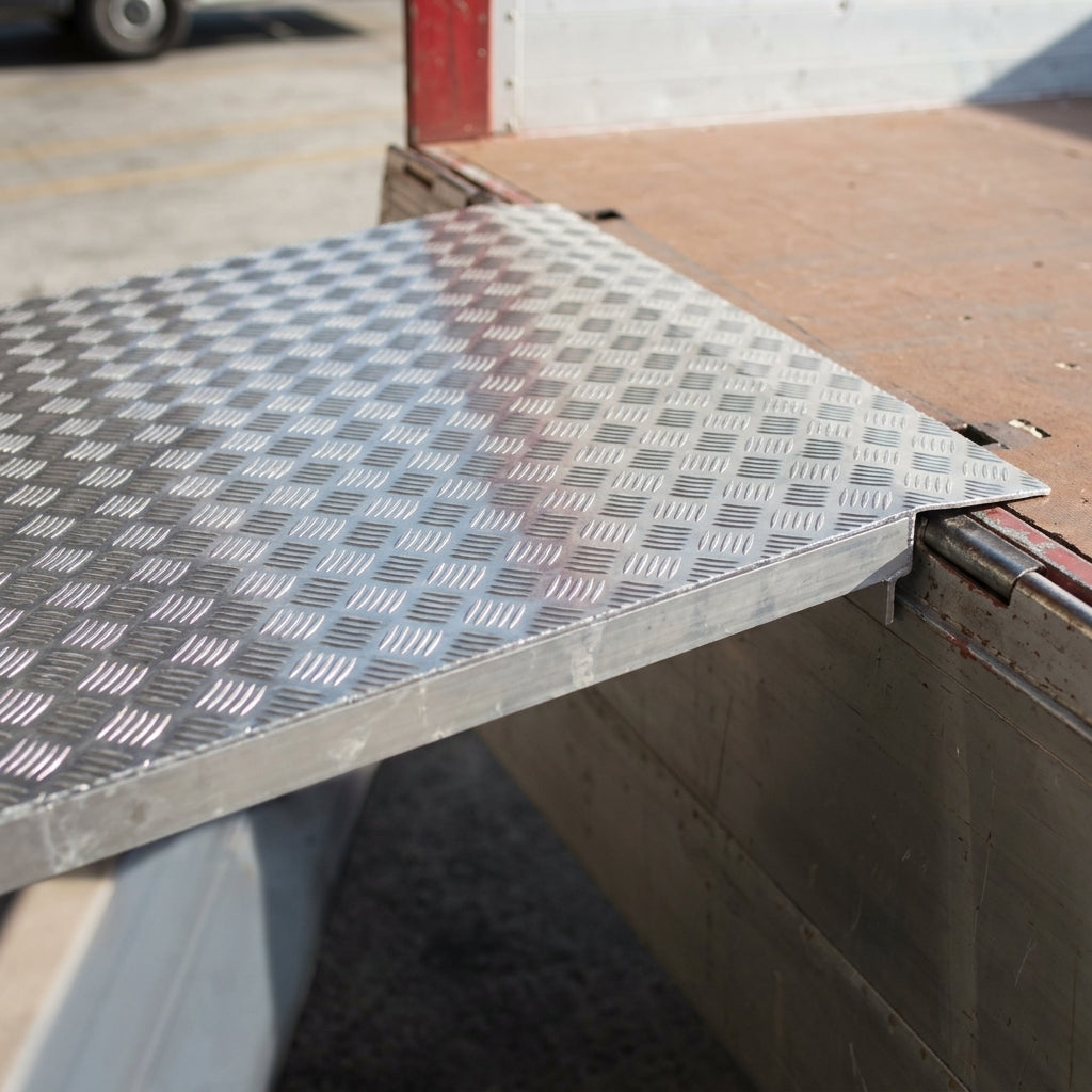 1500mm x 1250mm Heavy Duty Removable Loading Bridge 610kg (view 2)